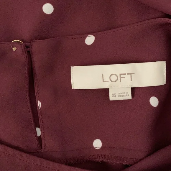 LOFT Polka Dot Lightweight Long Sleeves Blouse - Picture 4 of 5